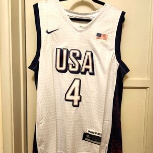 Men's jersey #4, Stephen Curry, 2024 Olympics.